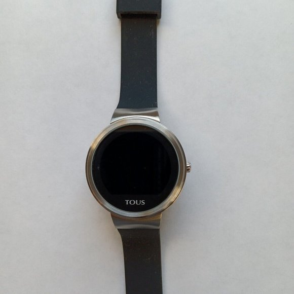 Tous Round Touch Smart Watch with extra Strap